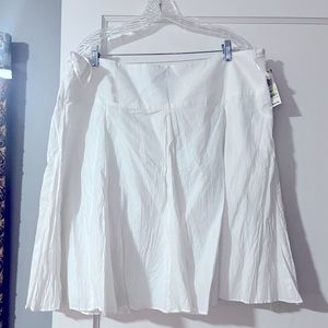 Women’s white 100% cotton skirt by INC, size 18, NWT!